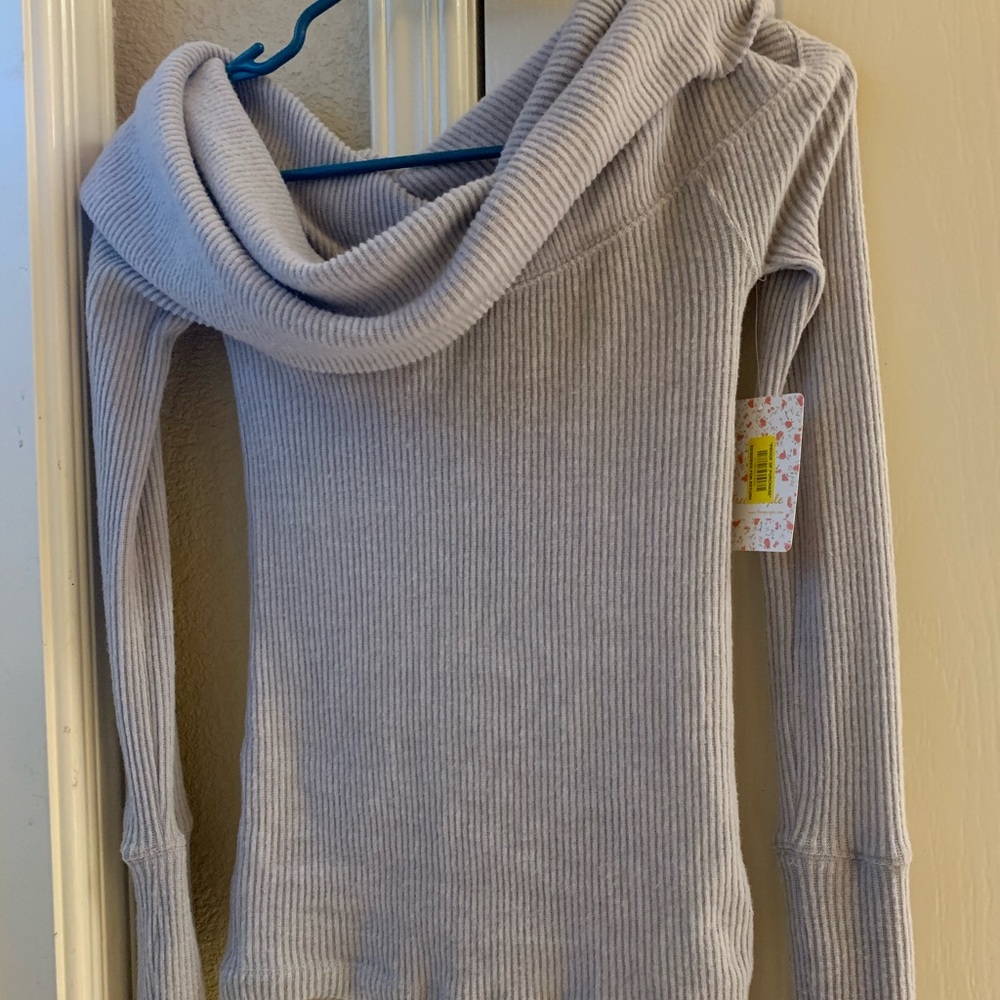 Free people we the free  Snowbunny sweater